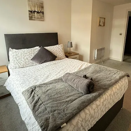 Stunning 2 Bed In City Centre With Free Parking - Sleeps 7 Bradford  Exterior foto